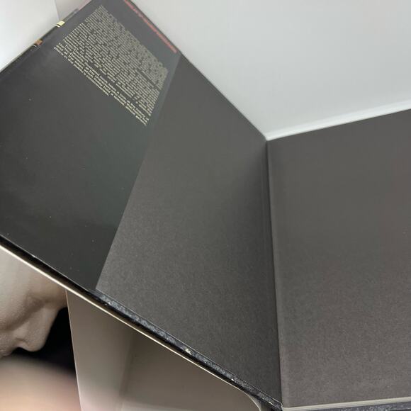 Harley Davidson book by Tony Middlehurst - Picture 8 of 8